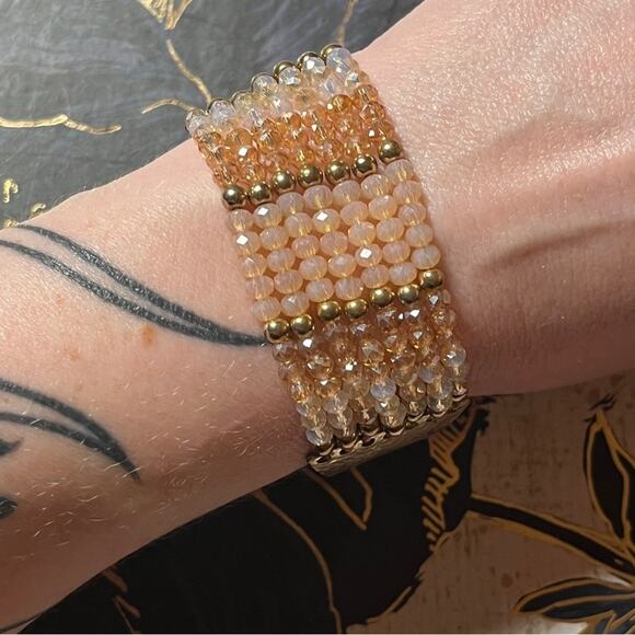 Estate Gold Metal and Gold White & Cream Sparkling Wide Beaded Bracelet D3 - Picture 6 of 12